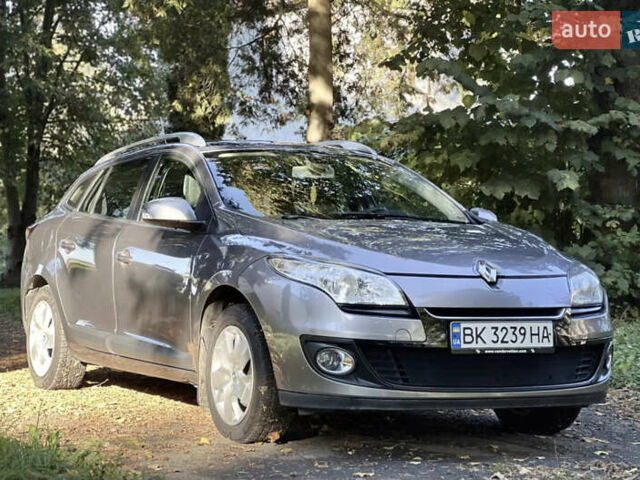 Сірий Рено Меган, об'ємом двигуна 1.46 л та пробігом 177 тис. км за 8800 $, фото 2 на Automoto.ua