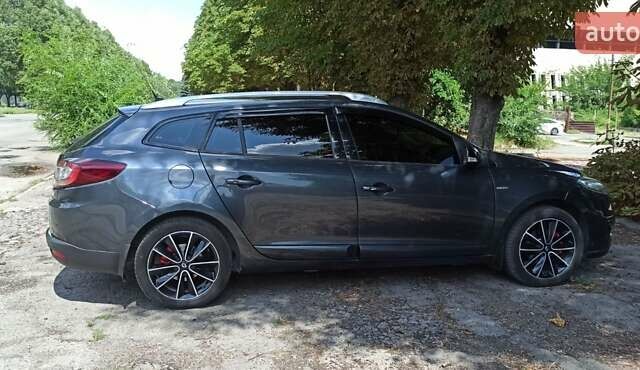 Сірий Рено Меган, об'ємом двигуна 1.46 л та пробігом 325 тис. км за 8700 $, фото 116 на Automoto.ua