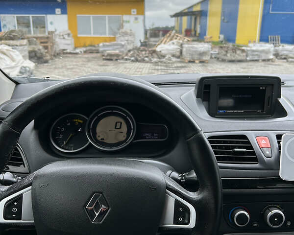 Сірий Рено Меган, об'ємом двигуна 1.46 л та пробігом 239 тис. км за 5500 $, фото 6 на Automoto.ua