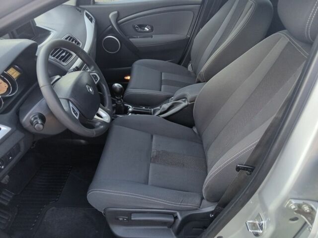 Серый Рено Меган, объемом двигателя 1.5 л и пробегом 280 тыс. км за 8300 $, фото 10 на Automoto.ua