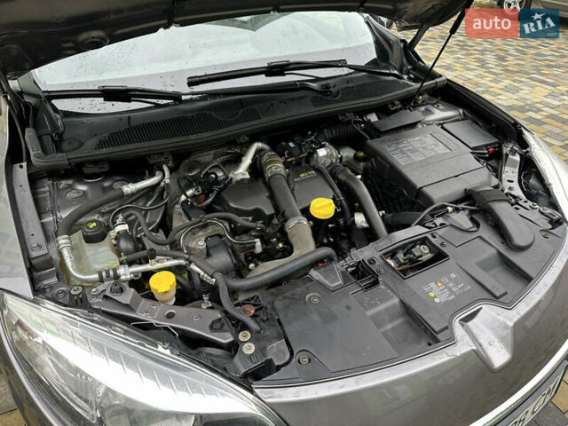 Серый Рено Меган, объемом двигателя 1.46 л и пробегом 292 тыс. км за 7800 $, фото 1 на Automoto.ua