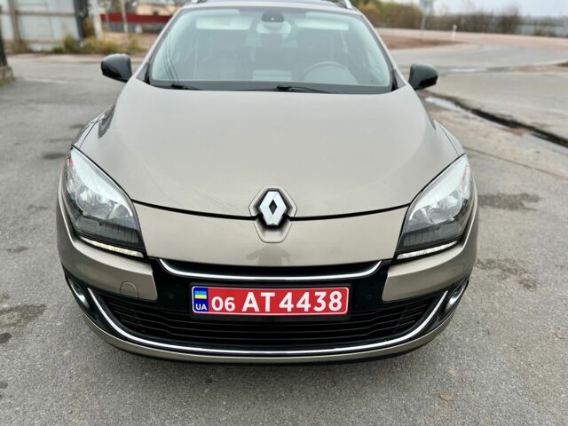 Сірий Рено Меган, об'ємом двигуна 1.5 л та пробігом 217 тис. км за 8300 $, фото 1 на Automoto.ua