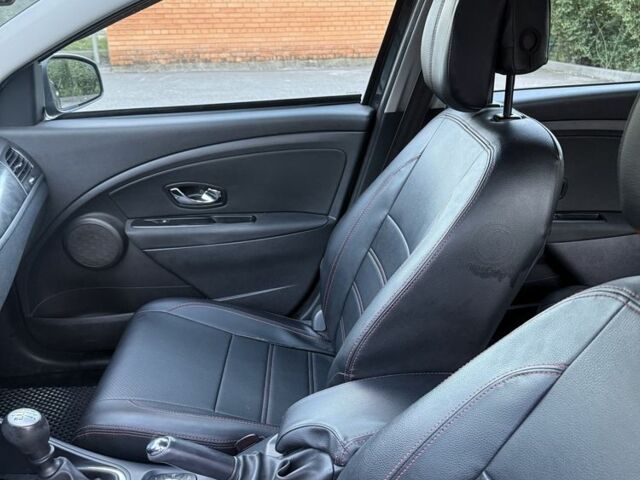 Сірий Рено Меган, об'ємом двигуна 1.5 л та пробігом 330 тис. км за 6700 $, фото 12 на Automoto.ua