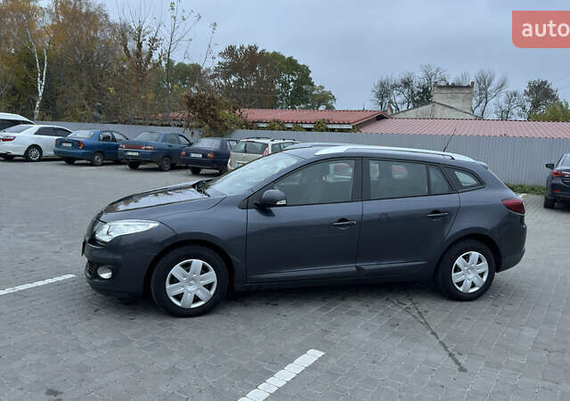 Серый Рено Меган, объемом двигателя 1.46 л и пробегом 183 тыс. км за 8100 $, фото 3 на Automoto.ua