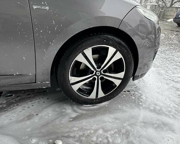 Серый Рено Меган, объемом двигателя 1.46 л и пробегом 355 тыс. км за 7700 $, фото 19 на Automoto.ua