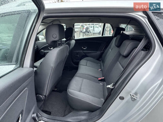 Сірий Рено Меган, об'ємом двигуна 1.6 л та пробігом 154 тис. км за 7650 $, фото 9 на Automoto.ua