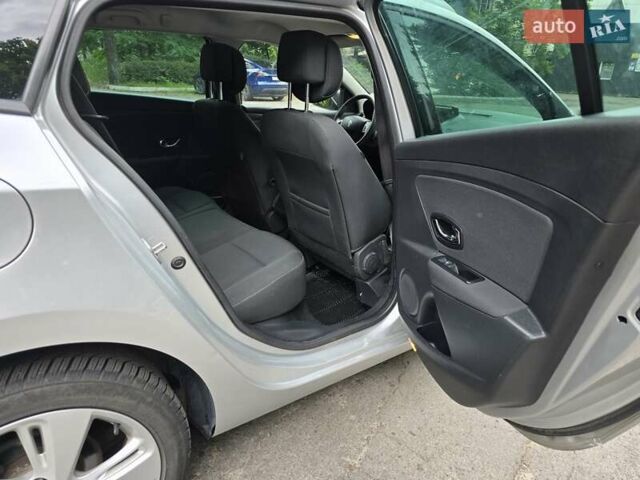 Серый Рено Меган, объемом двигателя 1.46 л и пробегом 195 тыс. км за 8500 $, фото 34 на Automoto.ua