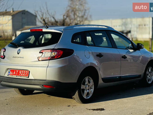 Сірий Рено Меган, об'ємом двигуна 1.6 л та пробігом 280 тис. км за 7150 $, фото 10 на Automoto.ua