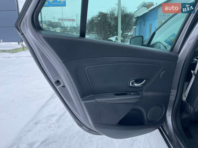 Сірий Рено Меган, об'ємом двигуна 1.46 л та пробігом 281 тис. км за 7990 $, фото 14 на Automoto.ua