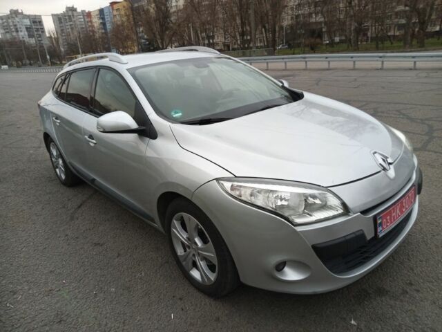 Сірий Рено Меган, об'ємом двигуна 1.5 л та пробігом 280 тис. км за 8250 $, фото 1 на Automoto.ua