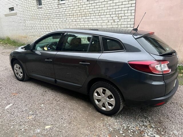 Серый Рено Меган, объемом двигателя 1.5 л и пробегом 3 тыс. км за 6300 $, фото 2 на Automoto.ua