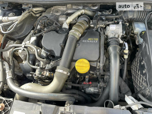 Сірий Рено Меган, об'ємом двигуна 1.46 л та пробігом 200 тис. км за 8620 $, фото 38 на Automoto.ua