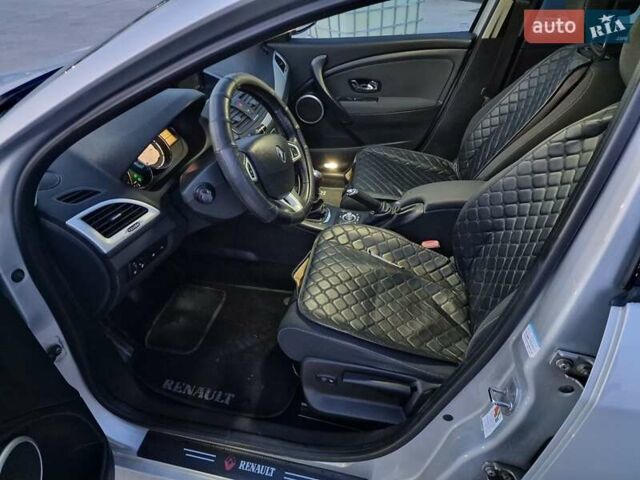 Серый Рено Меган, объемом двигателя 1.46 л и пробегом 292 тыс. км за 6500 $, фото 27 на Automoto.ua
