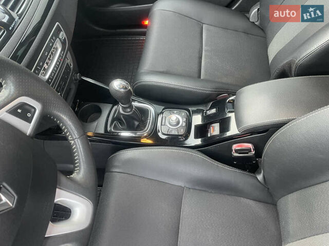 Серый Рено Меган, объемом двигателя 1.5 л и пробегом 275 тыс. км за 8799 $, фото 14 на Automoto.ua