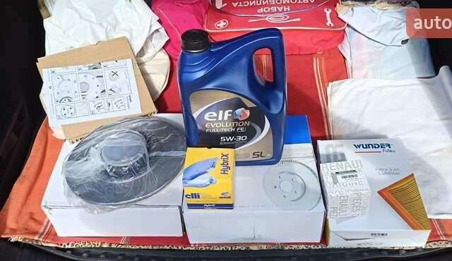 Сірий Рено Меган, об'ємом двигуна 1.46 л та пробігом 325 тис. км за 8700 $, фото 80 на Automoto.ua