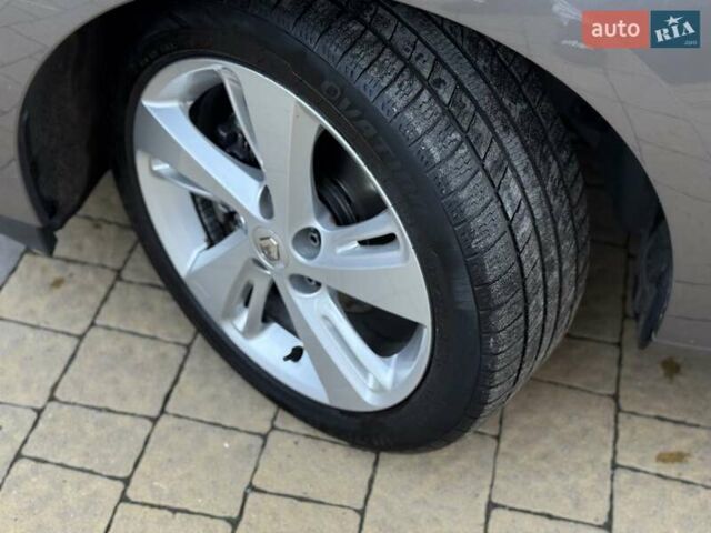 Серый Рено Меган, объемом двигателя 1.5 л и пробегом 270 тыс. км за 7950 $, фото 19 на Automoto.ua