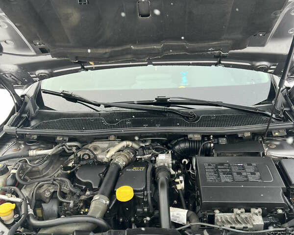 Серый Рено Меган, объемом двигателя 1.46 л и пробегом 270 тыс. км за 8500 $, фото 7 на Automoto.ua