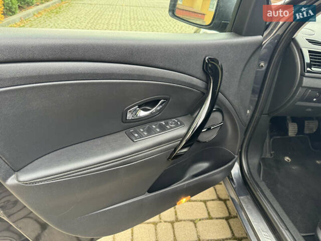 Серый Рено Меган, объемом двигателя 1.5 л и пробегом 278 тыс. км за 8450 $, фото 39 на Automoto.ua