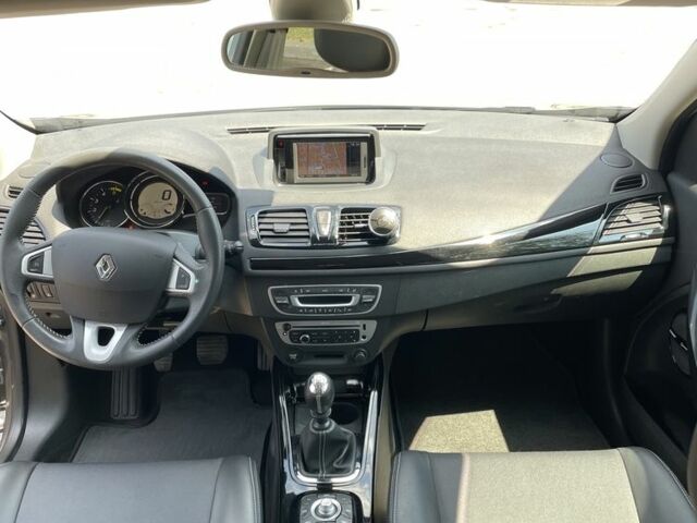 Серый Рено Меган, объемом двигателя 1.5 л и пробегом 259 тыс. км за 8900 $, фото 19 на Automoto.ua