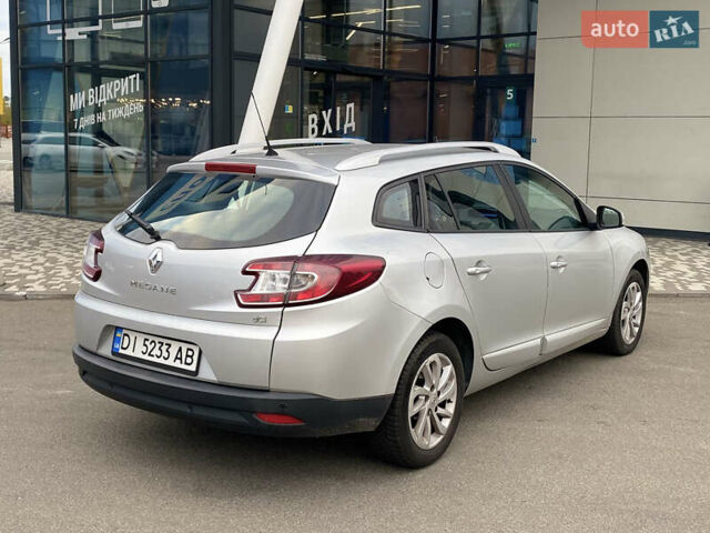 Рено Меган 2012 в Киеве на Automoto.ua Серый Рено Меган, объемом двигателя 1.5 л и пробегом 321 тыс. км за 7550 $, фото 11 на Automoto.ua