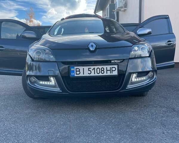 Серый Рено Меган, объемом двигателя 1.46 л и пробегом 217 тыс. км за 8900 $, фото 16 на Automoto.ua