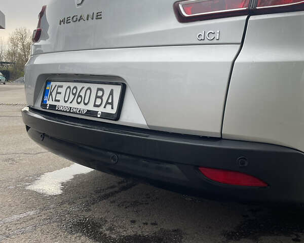 Серый Рено Меган, объемом двигателя 1.46 л и пробегом 268 тыс. км за 7999 $, фото 4 на Automoto.ua