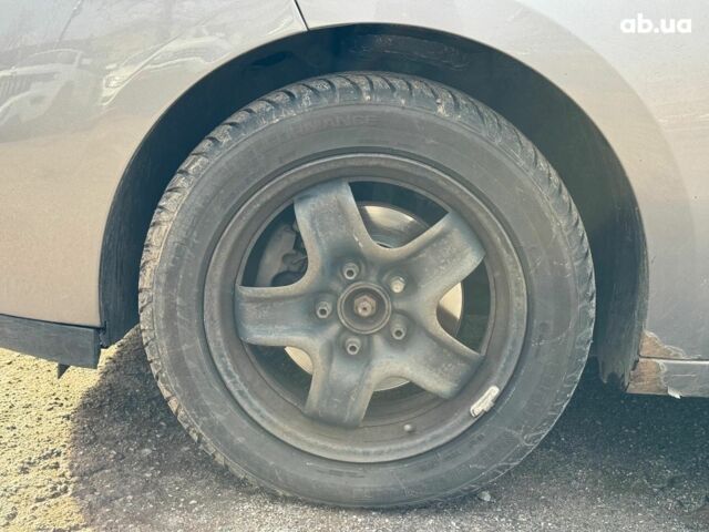 Серый Рено Меган, объемом двигателя 1.5 л и пробегом 380 тыс. км за 6940 $, фото 9 на Automoto.ua