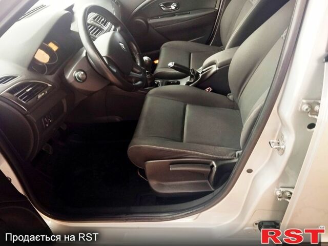 Сірий Рено Меган, об'ємом двигуна 1.5 л та пробігом 228 тис. км за 6900 $, фото 9 на Automoto.ua