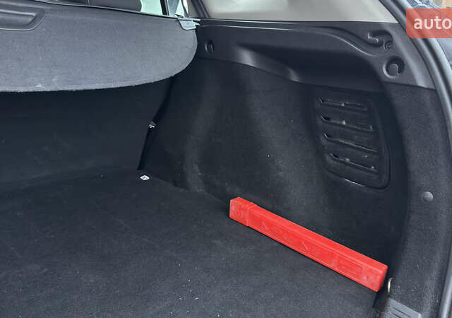 Серый Рено Меган, объемом двигателя 1.46 л и пробегом 183 тыс. км за 8450 $, фото 106 на Automoto.ua