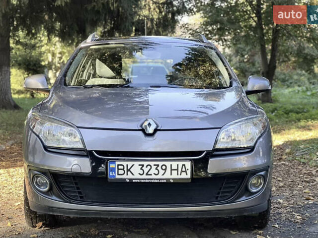 Сірий Рено Меган, об'ємом двигуна 1.46 л та пробігом 177 тис. км за 8800 $, фото 1 на Automoto.ua
