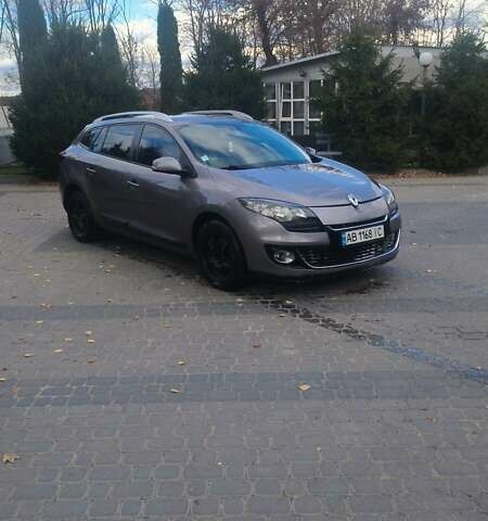 Рено Меган 2012 в Виннице на Automoto.ua Серый Рено Меган, объемом двигателя 1.46 л и пробегом 380 тыс. км за 6700 $, фото 5 на Automoto.ua
