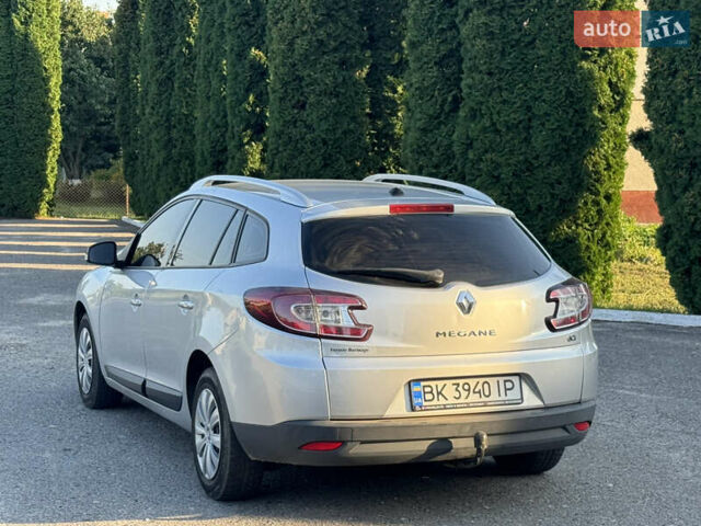 Серый Рено Меган, объемом двигателя 1.46 л и пробегом 240 тыс. км за 7300 $, фото 2 на Automoto.ua