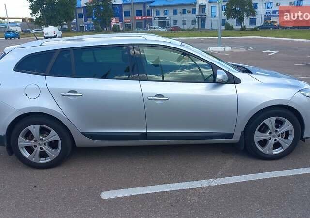 Серый Рено Меган, объемом двигателя 1.46 л и пробегом 203 тыс. км за 7500 $, фото 5 на Automoto.ua