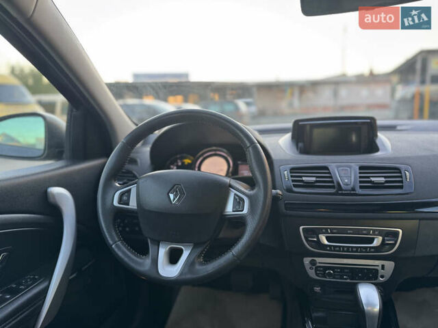 Серый Рено Меган, объемом двигателя 1.5 л и пробегом 211 тыс. км за 8800 $, фото 2 на Automoto.ua