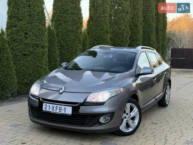 Серый Рено Меган, объемом двигателя 1.5 л и пробегом 270 тыс. км за 7950 $, фото 16 на Automoto.ua