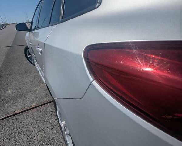 Серый Рено Меган, объемом двигателя 1.46 л и пробегом 283 тыс. км за 8000 $, фото 4 на Automoto.ua