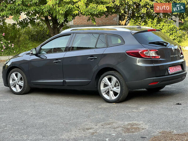 Серый Рено Меган, объемом двигателя 1.46 л и пробегом 213 тыс. км за 7999 $, фото 3 на Automoto.ua