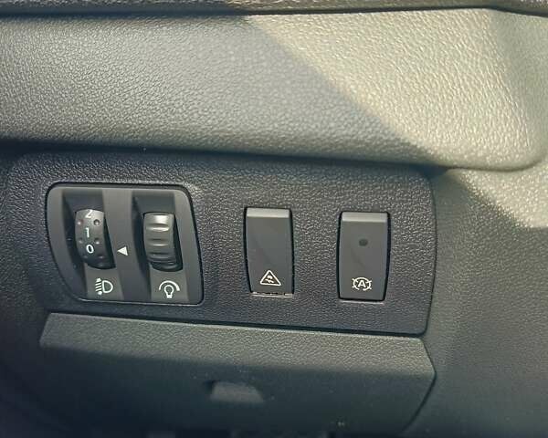 Серый Рено Меган, объемом двигателя 1.5 л и пробегом 263 тыс. км за 8600 $, фото 40 на Automoto.ua