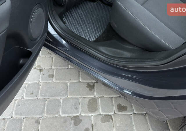 Серый Рено Меган, объемом двигателя 1.46 л и пробегом 183 тыс. км за 8450 $, фото 80 на Automoto.ua