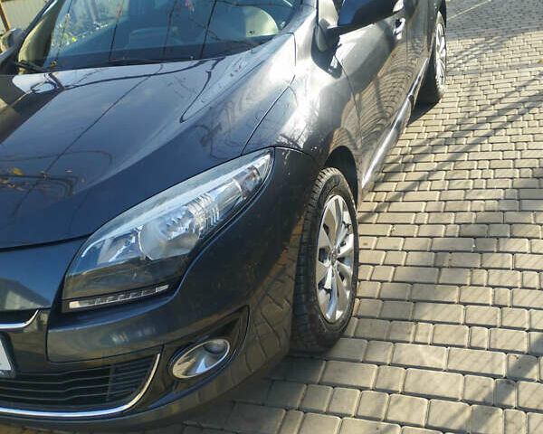 Серый Рено Меган, объемом двигателя 1.46 л и пробегом 212 тыс. км за 7800 $, фото 1 на Automoto.ua