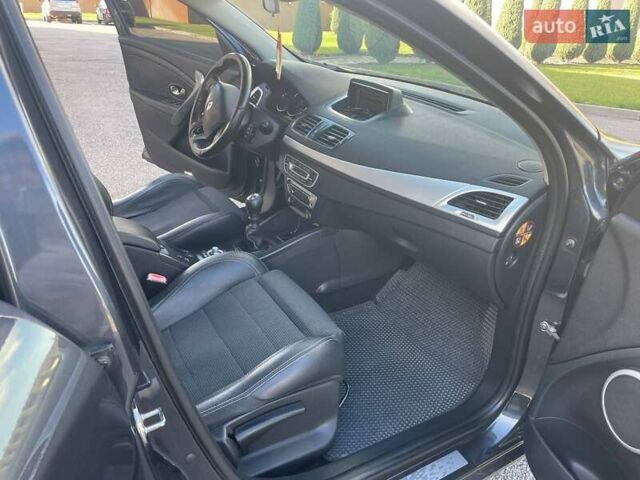 Серый Рено Меган, объемом двигателя 1.46 л и пробегом 217 тыс. км за 8900 $, фото 24 на Automoto.ua