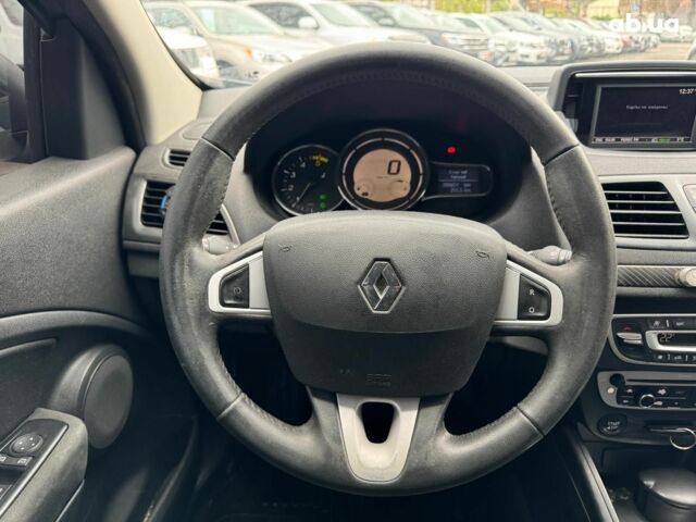 Серый Рено Меган, объемом двигателя 1.5 л и пробегом 380 тыс. км за 6940 $, фото 22 на Automoto.ua