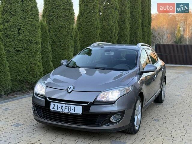 Серый Рено Меган, объемом двигателя 1.5 л и пробегом 270 тыс. км за 7950 $, фото 2 на Automoto.ua