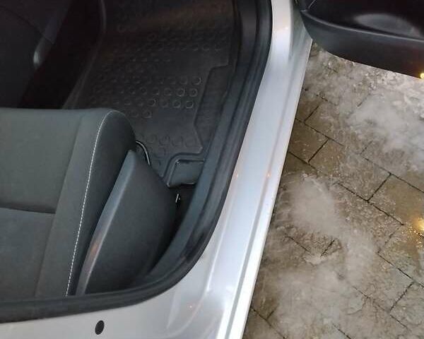 Серый Рено Меган, объемом двигателя 1.46 л и пробегом 239 тыс. км за 7200 $, фото 35 на Automoto.ua