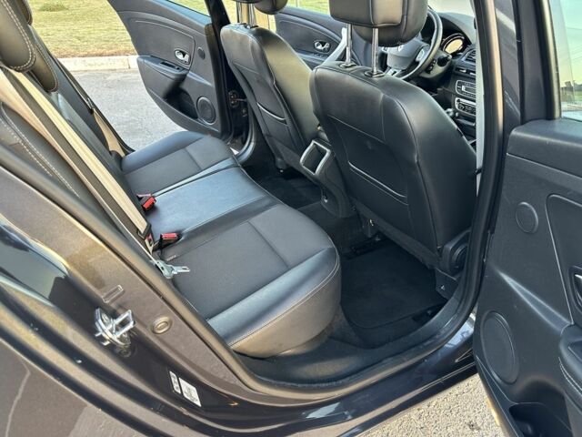 Серый Рено Меган, объемом двигателя 1.5 л и пробегом 260 тыс. км за 8000 $, фото 11 на Automoto.ua