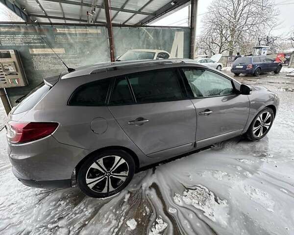 Серый Рено Меган, объемом двигателя 1.46 л и пробегом 355 тыс. км за 7700 $, фото 16 на Automoto.ua