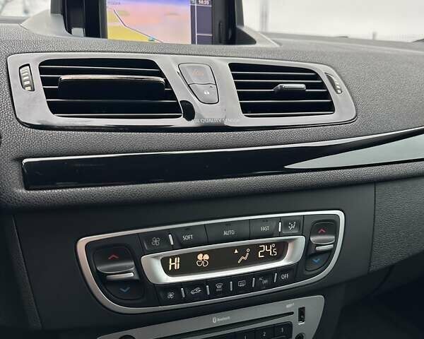 Серый Рено Меган, объемом двигателя 1.46 л и пробегом 289 тыс. км за 7999 $, фото 35 на Automoto.ua