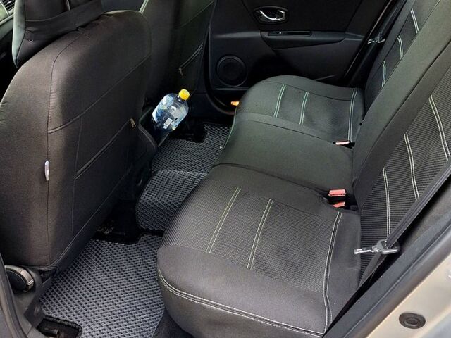 Серый Рено Меган, объемом двигателя 1.5 л и пробегом 325 тыс. км за 6900 $, фото 8 на Automoto.ua