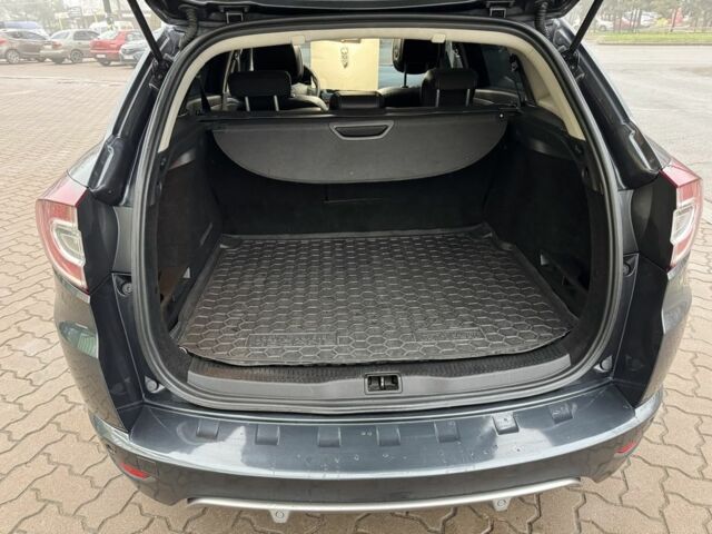 Серый Рено Меган, объемом двигателя 1.8 л и пробегом 309 тыс. км за 8900 $, фото 16 на Automoto.ua