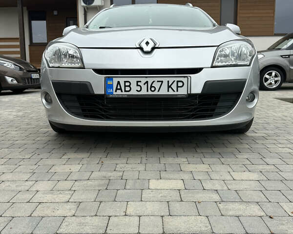 Сірий Рено Меган, об'ємом двигуна 1.46 л та пробігом 195 тис. км за 8500 $, фото 4 на Automoto.ua